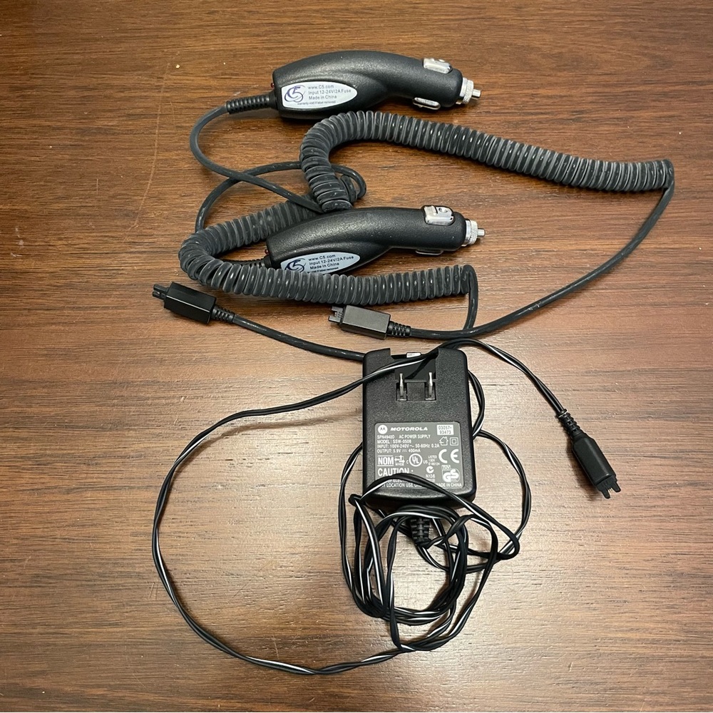 Motorola AC Power Supply 5.9V 400mA Adapter SSW-0508 OEM & 2 Car chargers